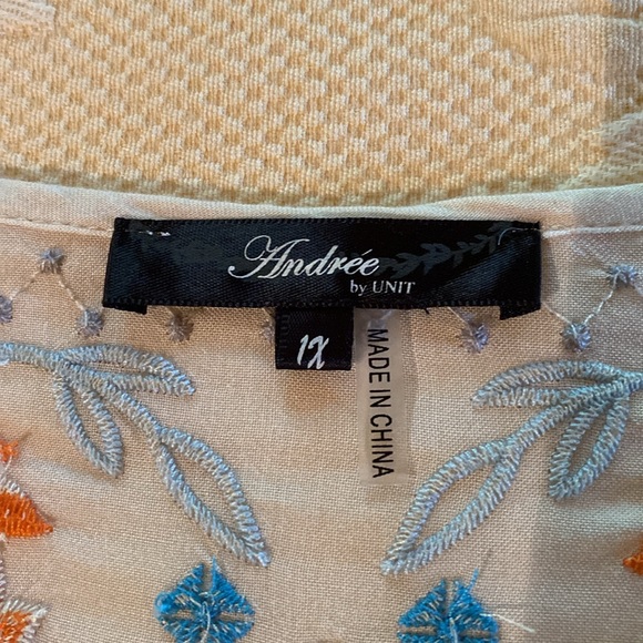 Peasant top, size 1x, Andrew (by Unit) brand. - Picture 6 of 6